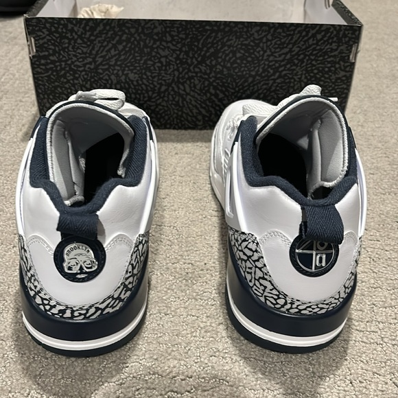 Jordan Spizike low - Picture 7 of 11